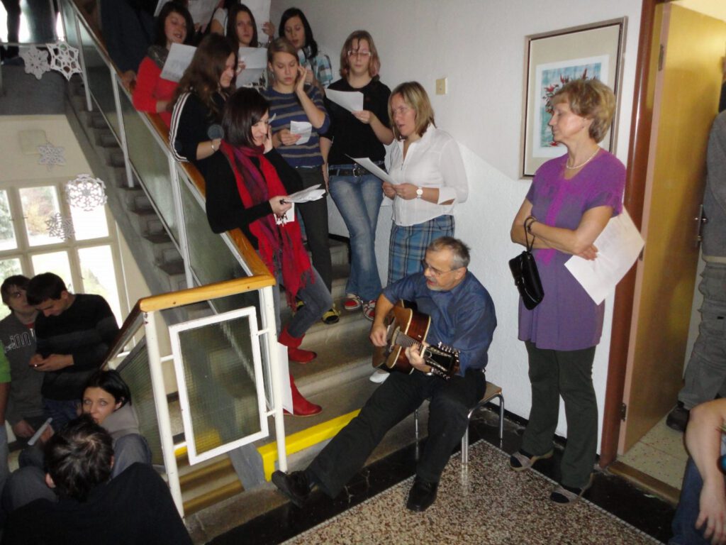 2012b | SOS a SOU KH
