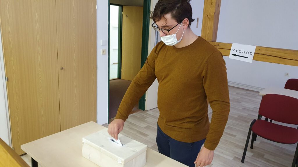 Studentské Volby 2021 11 | SOS a SOU KH