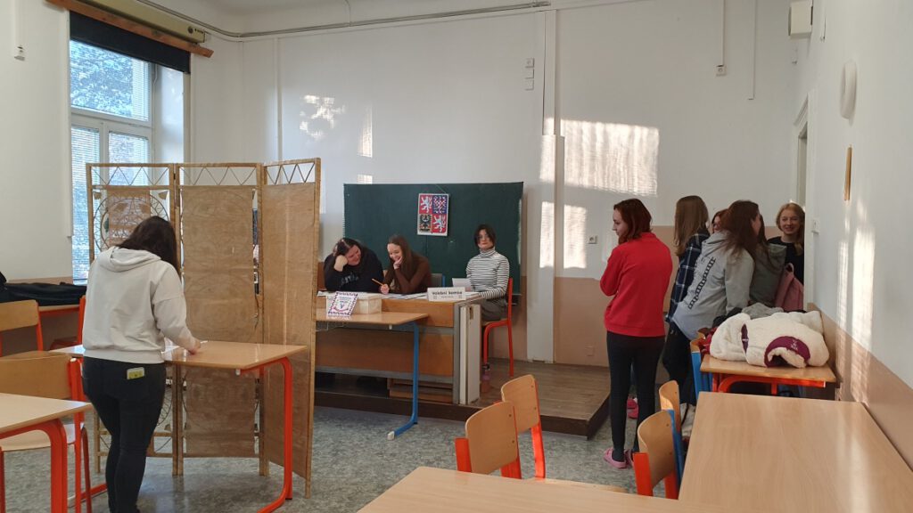 20221213 Studentské Volby 6 | SOS a SOU KH