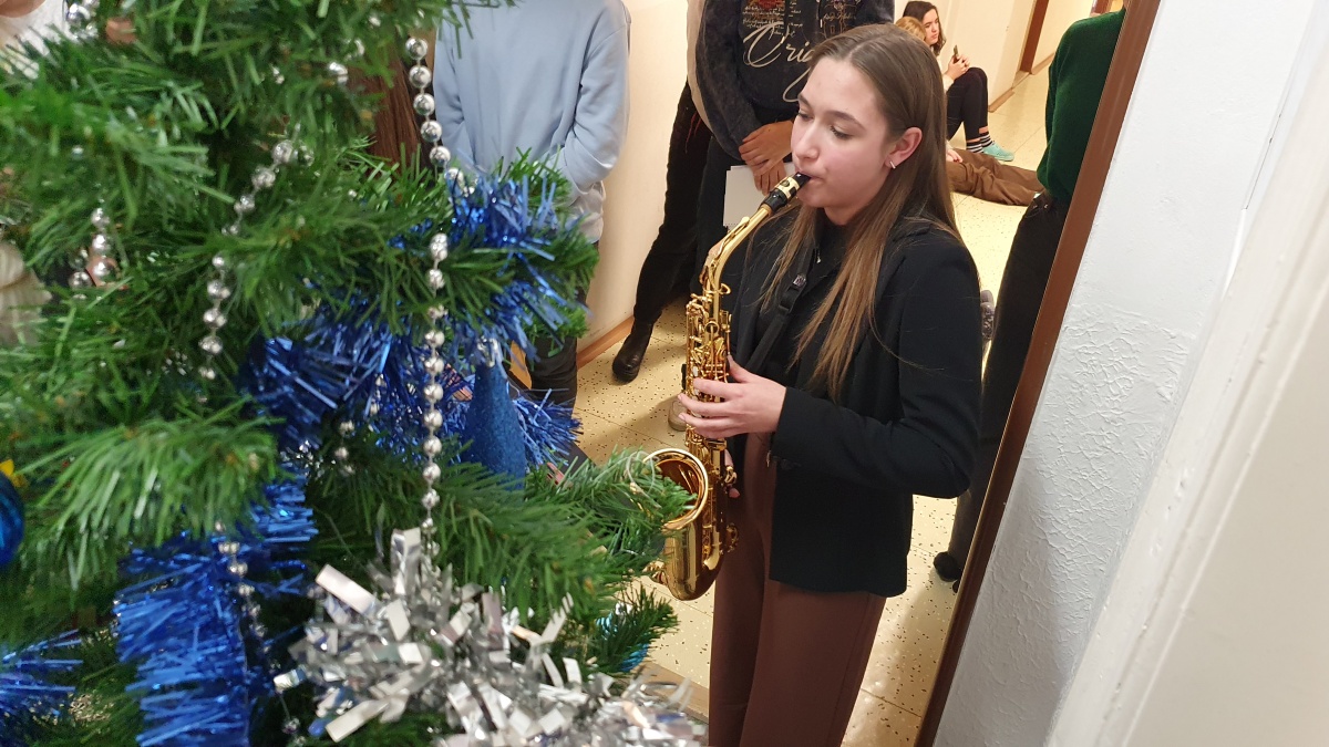 20221222 Zpívání Sady 19 | SOS a SOU KH