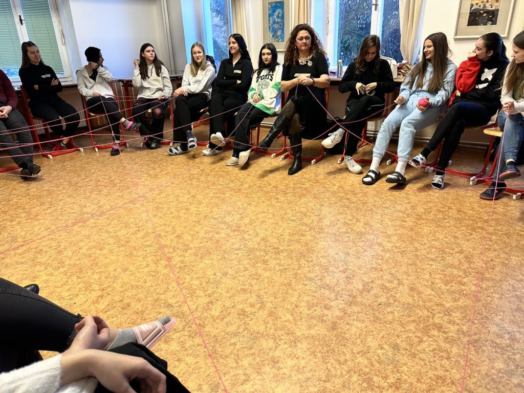 Projektový Den 2 | SOS a SOU KH