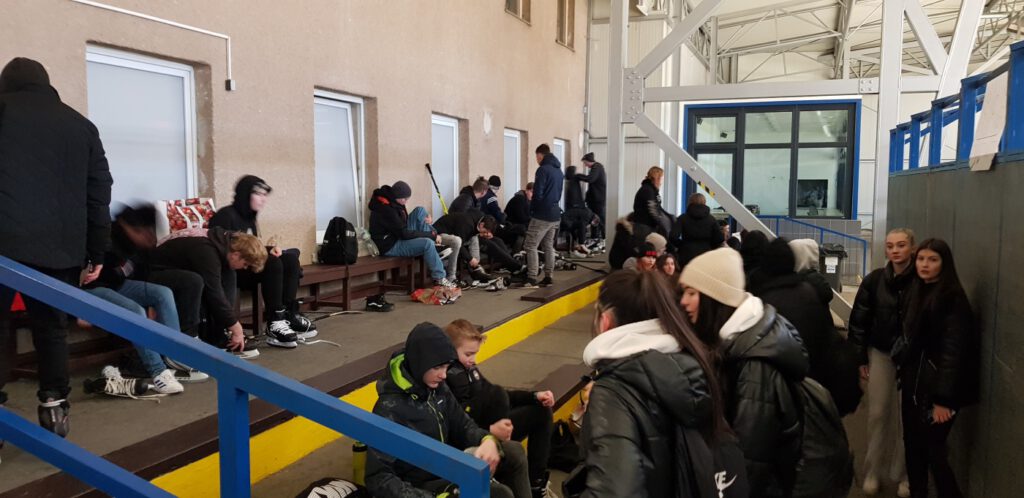 20230202 Zimní Sportovní Den 1 | SOS a SOU KH