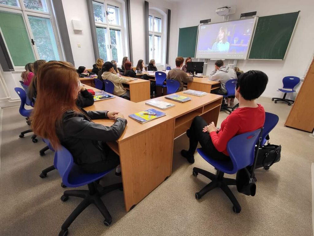 Učitelé Slovinsko 6 | SOS a SOU KH