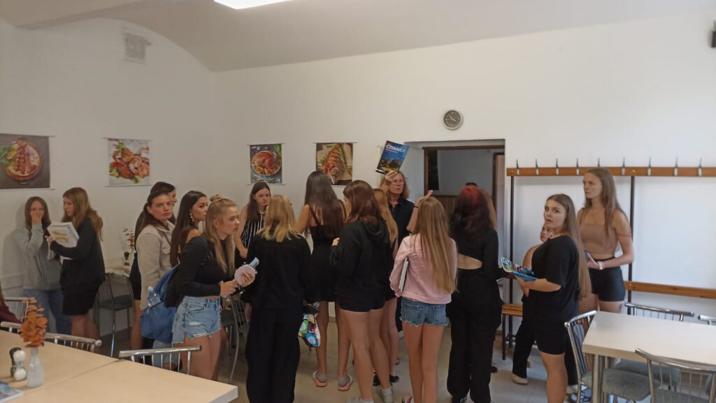 Burza Knih Sady 8 | SOS a SOU KH