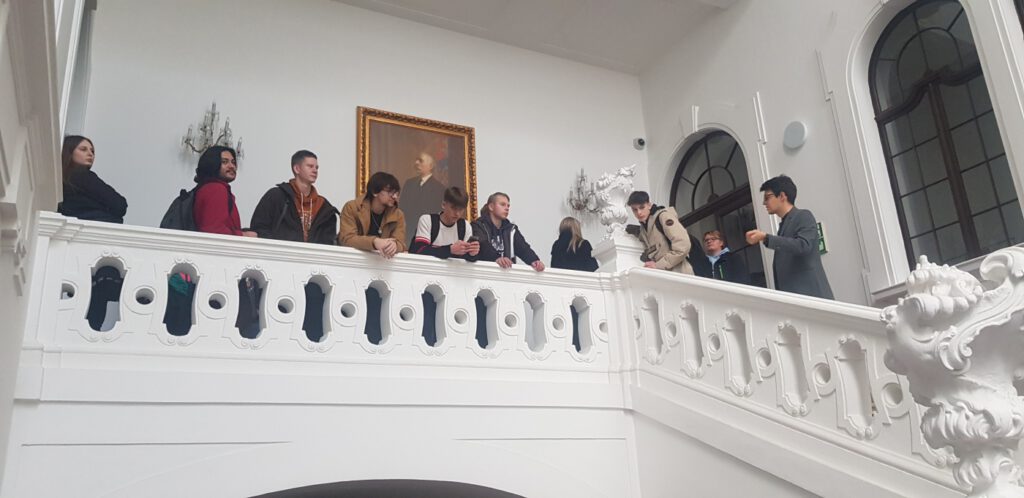 20231211 1p Praha 14 | SOS a SOU KH