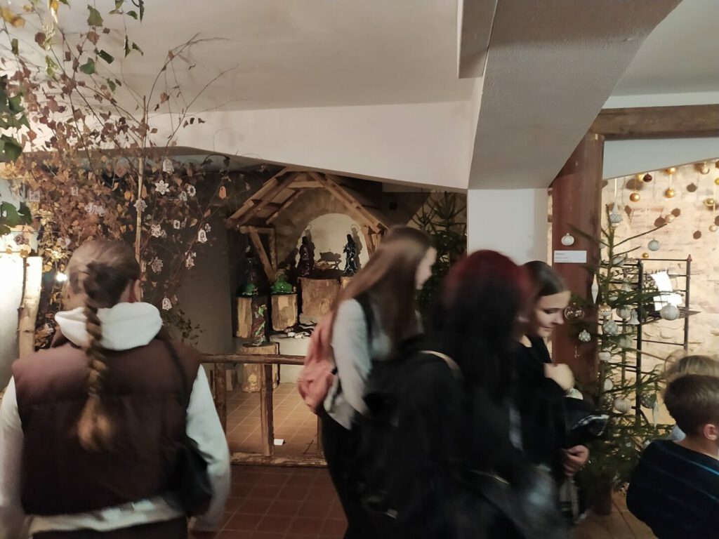 Skleněné Vánoce 3 | SOS a SOU KH
