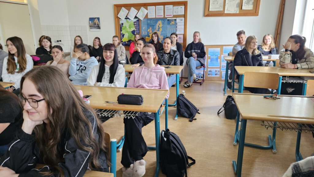 3v Beseda S Právníkem 3 | SOS a SOU KH