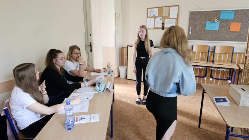 Studentské Volby 2024 8 | SOS a SOU KH
