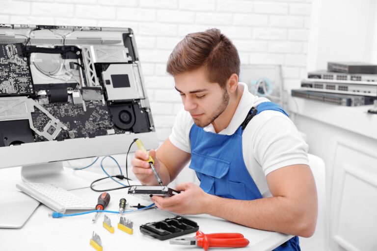 Mechanik elektronických zařízení